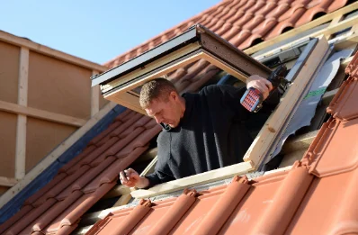 Pose de fenêtres de toit Velux à Viéthorey